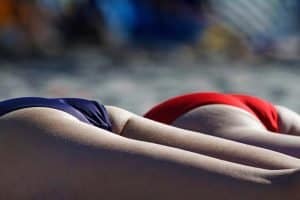 Bikini Strand Sommer Sonne Entspannung Sonnenbrand