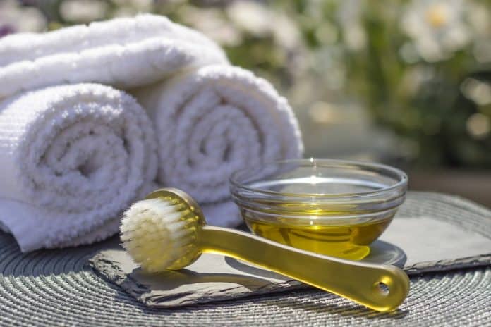 Spa Salon Resort Öl Massage Pinsel Freude Körper