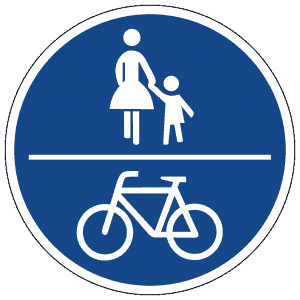 Gemeinsamer Geh-und Radweg Radler teilen sich den Weg mit den Fußgängern und müssen Rücksicht nehmen.