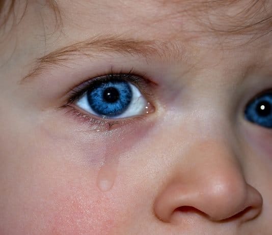 Die Emotion liegt im Auge des Hörers Kinderaugen Augen Blaue Augen Emotion Gefühle