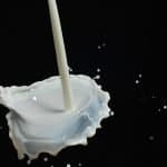 Tropfen Milch Schütten Flüssigkeit Lebensmittel