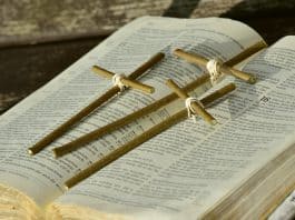 Bibel Kreuz Ostern Karfreitag Ostergeschichte