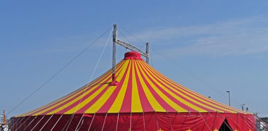 Zirkuszelt Event Kreis Kreisförmig Manege Strand