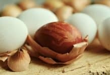 Christliche Traditionen Eier Osterei Zwiebelschalen Ostereier Färben