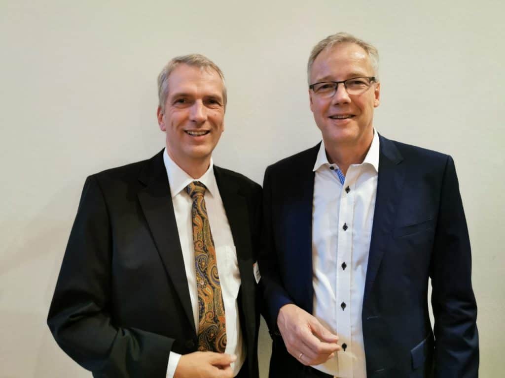 S. E. Herr Petter Ølberg Botschafter von Norwegen mit Stefan Fritsche Herausgeber von Adeba.de - 2019