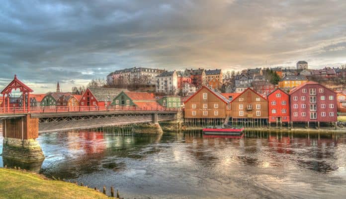 Trondheim Norwegen Architektur Brücke Bunte Fluss