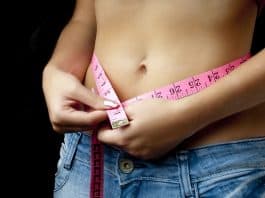 bauch magen mädchen frau diät gewicht verlust