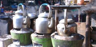 myanmar wasserkocher öfen metall alter teekanne