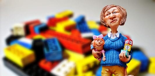 babysitter kindererzieherin lego spielsteine