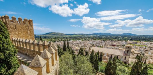 Mallorca, Arta Altstadt eine Architektur wie aus dem Mittelalter