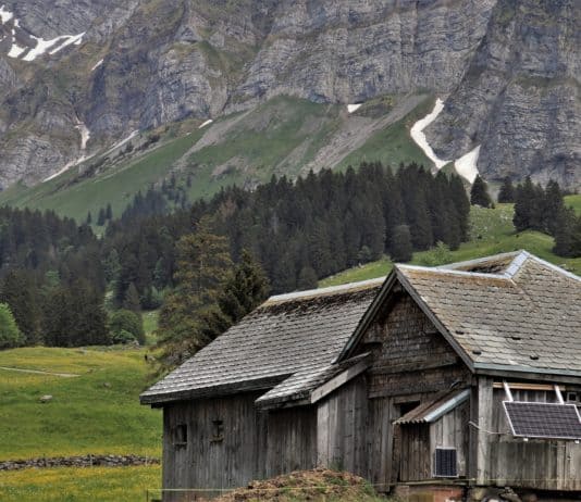 Solarstrom – den eigenen Strom ernten – unabhängig mit eigenem Solarstrom Solarstrom bis zur letzten Hütte
