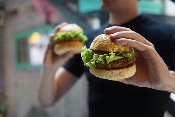 hamburger vegan vegetarisch schmackhaft bulette