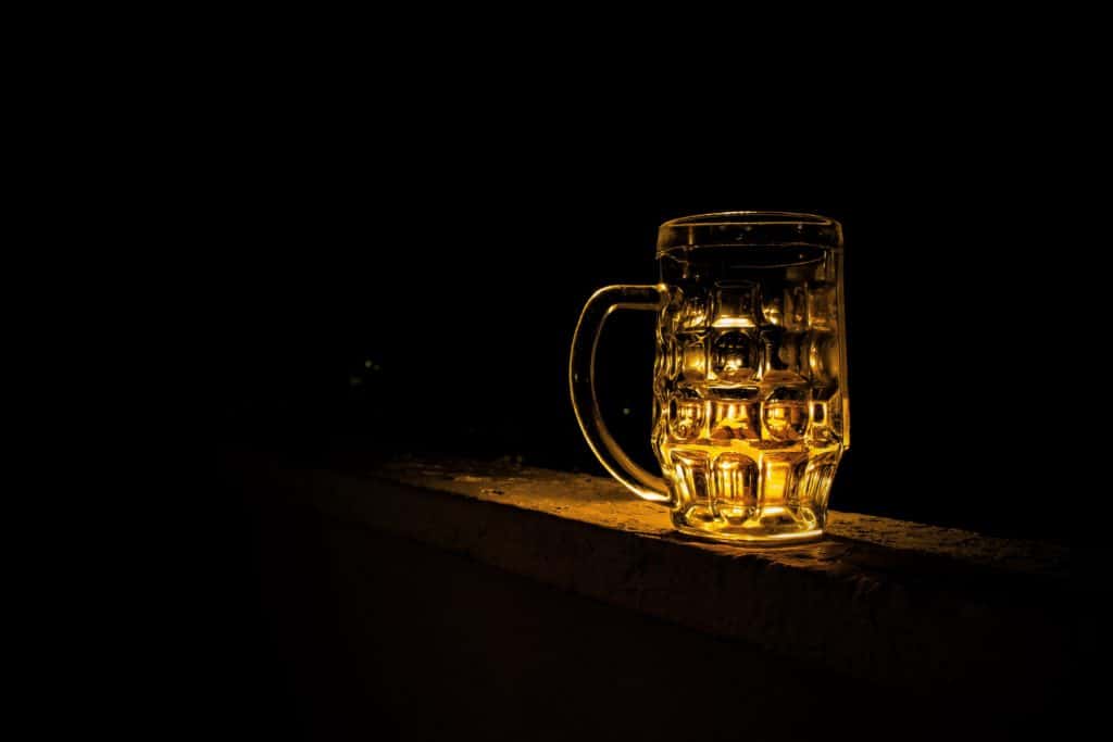 Silvester ohne Kater, Alkohol -  Tipp 1: Auf keinen Fall durcheinandertrinken : Photo by aiacPL on Pixabay