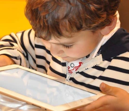 Kinder fit für Computer und Internet machen