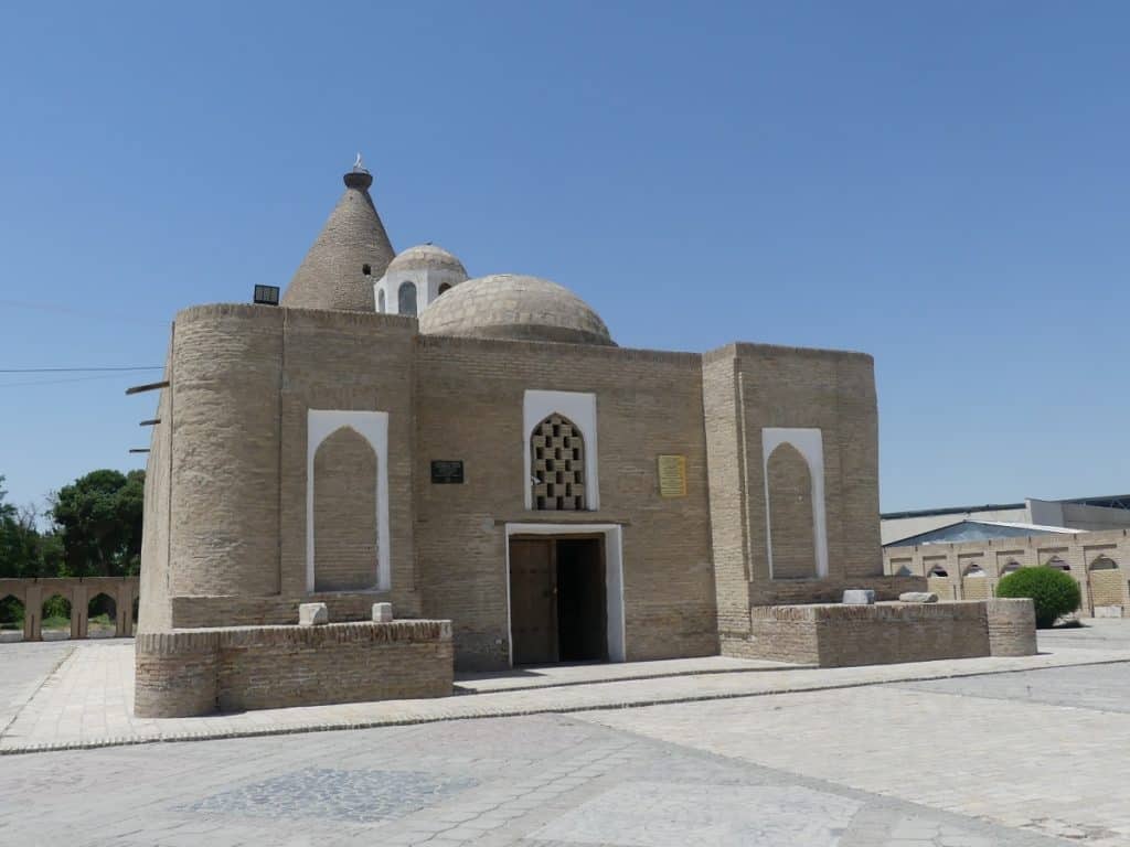 Chashma-Ayub-Mausoleum. Foto: Dr. Ronald Keusch