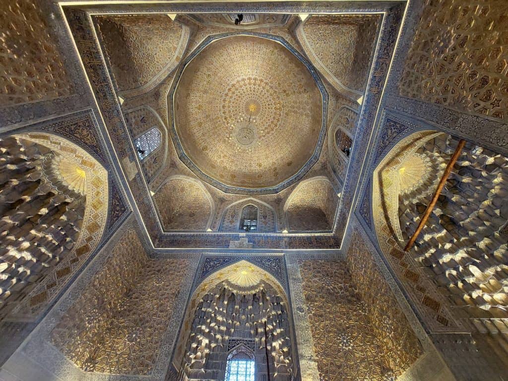 Innenraum des Gur-Emir-Mausoleums. Foto: Dr. Ronald Keusch