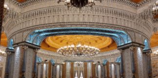 Prunkvolles Ambiente für Staatsempfänge im Nafruz Palace in Dushanbe. Foto: Dr. Ronald Keusch
