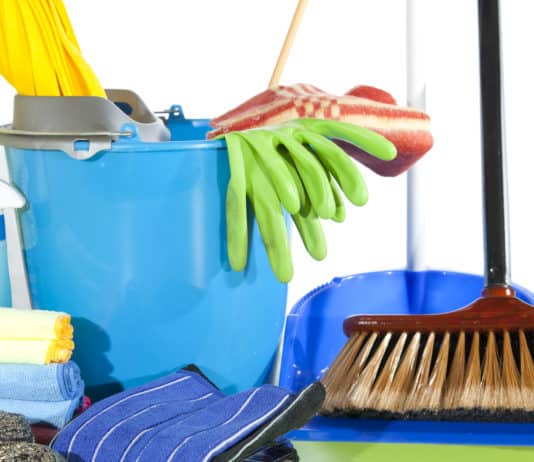 Desinfektionsmittel Triclosan gehört nur in die Klinik und die Arztpraxis! Cleaning set