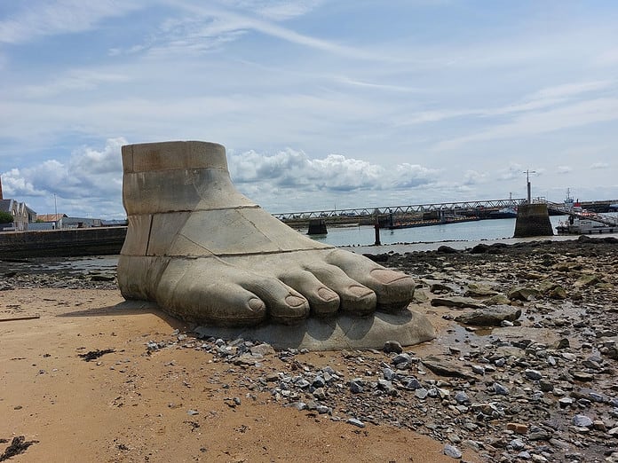 Le Pied - der Fuß – ein Wahrzeichen der Stadt Saint-Nazaire