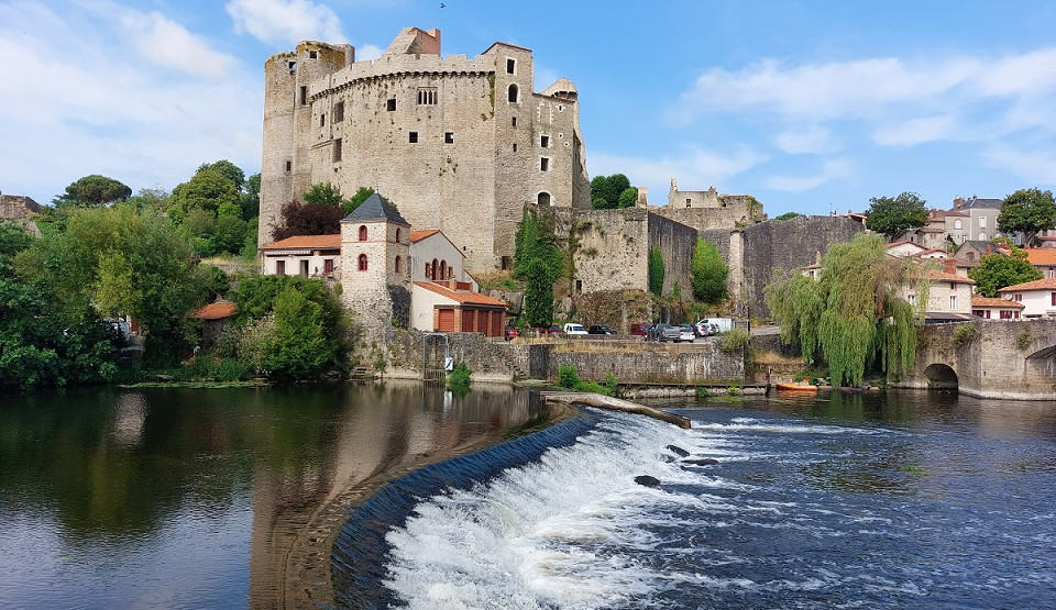 Clisson - Burg und Fluss Sèvre