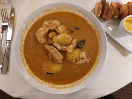 Kulinarische Highlights in Marseille: Bouillabaisse und fangfrischer Fisch