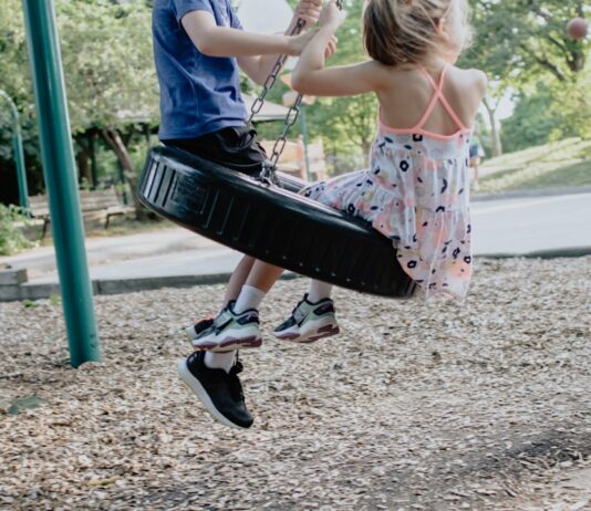 Wie du mit narzisstischen Eltern umgehen kannst Photo Playground