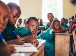 Warum du eine private Grundschule in Betracht ziehen solltest Photo Classroom setting