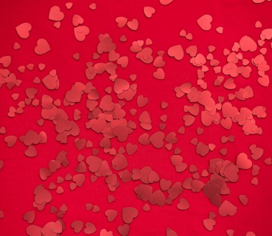 AIDS: Was du über die Krankheit wissen solltest Photo Red ribbon