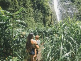Photo Family at waterfalls
