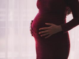 34. ssw. Einfach alles, was Du über die 34. Schwangerschaftswoche wissen musst. Photo Baby bump