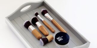 Photo Makeup brushes