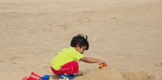 Photo Child playing