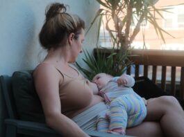 Photo Breastfeeding position