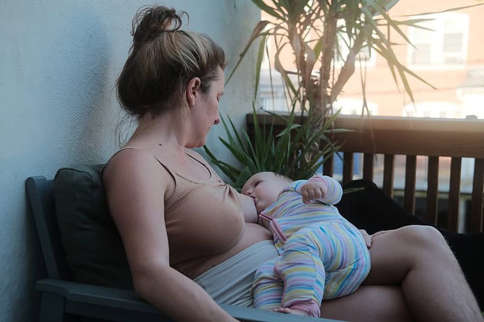 Photo Breastfeeding position