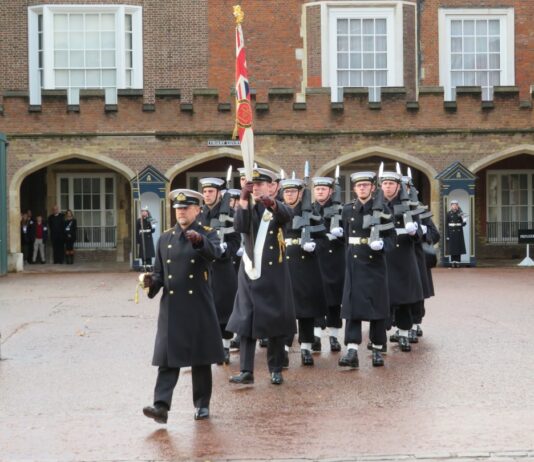 Alles über die Fachkraft für Schutz und Sicherheit Photo Security guard