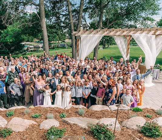 Photo Wedding guests