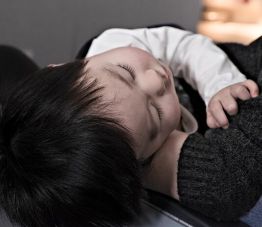 Babyschlaf verstehen: Tipps für einen ruhigen Schlaf! Photo Sleeping baby