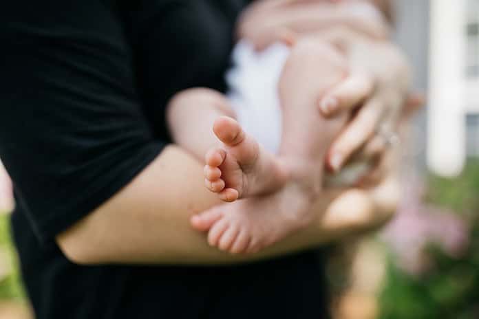 Photo Mother breastfeeding