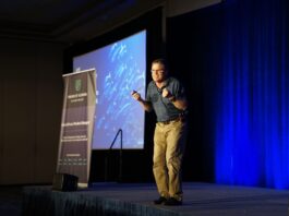 Warum lispeln Erwachsene? Gründe und Ursachen Photo Speech therapist