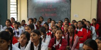 Photo Banking classroom