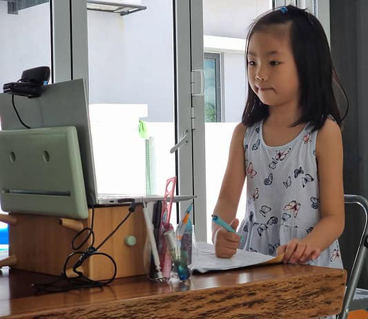 Bist du ein internate hochbegabte? Photo Online learning