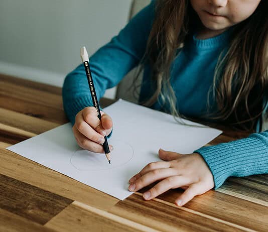Photo Child drawing