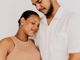 Brauchst du eine Hebamme? Photo pregnant woman