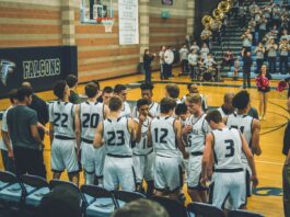 Hebammen Netzwerk: Warum du es kennenlernen solltest Photo Midwife team