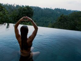 Photo birthing pool