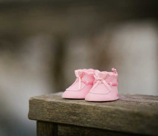 Die Kunst der Geburtsanzeigen: Tipps für kreative Ankündigungen Photo Baby announcement