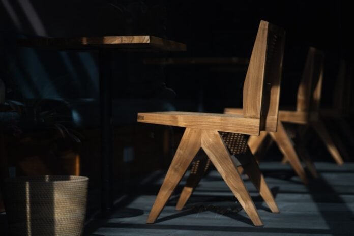 Photo birthing stool