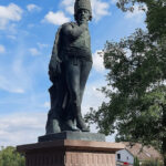 Denkmal des Husarengenerals von Zieten im Garten des Museums