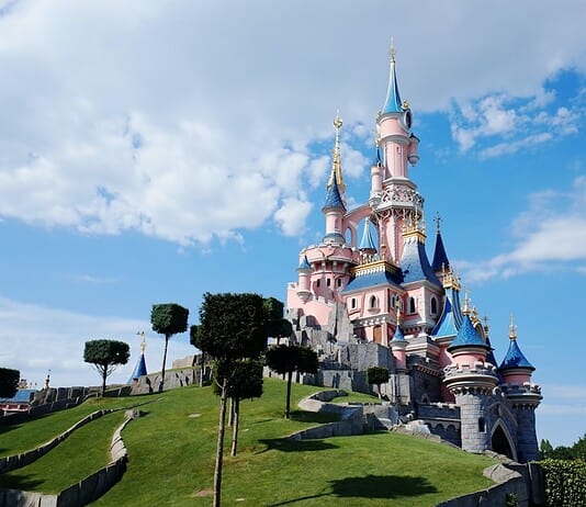 Erlebe den Zauber von Disneyland Paris Photo disneyland paris