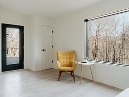 Photo expand living space